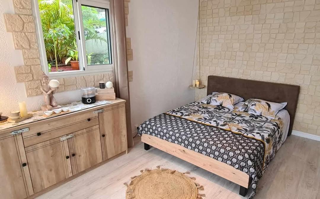 Le Cocon De Madana Apartment Saint-Joseph Bagian luar foto